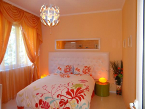 Гостиница Orange Flower Apartments 1, София